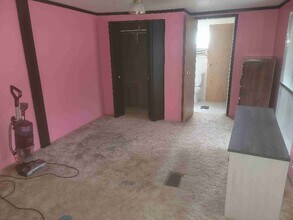 446 Co Rd 90B in Gonzales, TX - Building Photo - Building Photo