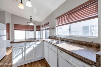 8664 N 107th Dr in Peoria, AZ - Building Photo - Building Photo