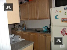 17 Glenville Ave in Boston, MA - Building Photo