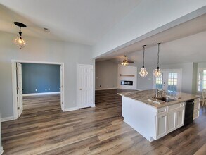 3808 Saber Tooth Cir in Gulf Breeze, FL - Building Photo - Building Photo