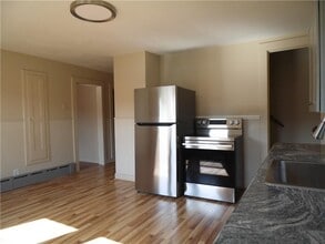 182 Westerly Bradford Rd in Westerly, RI - Building Photo - Building Photo