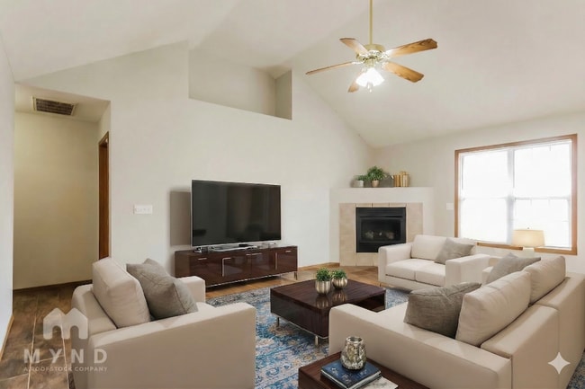 418 Century Pl in Republic, MO - Foto de edificio - Building Photo