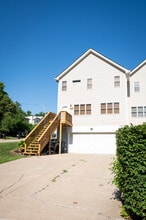 1727 N 57th Ave in Omaha, NE - Foto de edificio - Building Photo