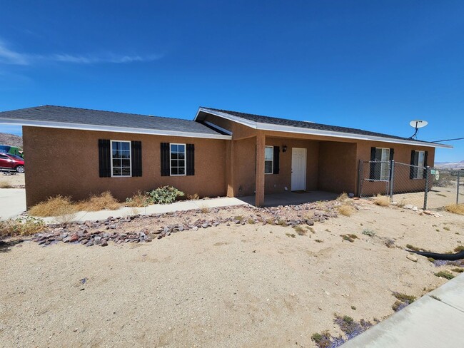 74698 Serrano Dr in Twentynine Palms, CA - Building Photo - Building Photo