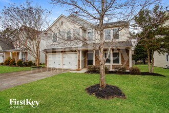 3011 Sweetspire Rd in Charlotte, NC - Foto de edificio - Building Photo