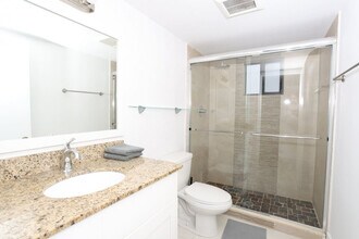 1375 SW 6th St in Miami, FL - Building Photo - Building Photo
