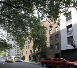 579-581 3rd Ave in New York, NY - Building Photo - Building Photo