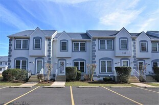 310 Blue Heron Dr in Rehoboth Beach, DE - Building Photo
