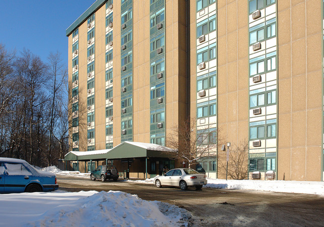 Betty Knox Apartments in Hartford, CT - Foto de edificio - Building Photo