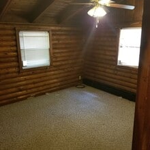 1320 12th Ave in Coralville, IA - Foto de edificio - Building Photo