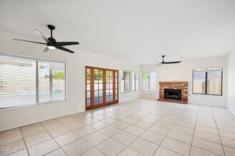 18012 N 55th St in Scottsdale, AZ - Building Photo - Building Photo