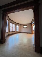 1809 N 51st St in Milwaukee, WI - Foto de edificio - Building Photo