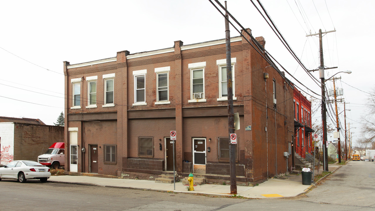 541 Brushton Ave in Pittsburgh, PA - Building Photo