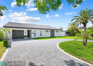 420 SE 13th Ave in Pompano Beach, FL - Building Photo - Building Photo