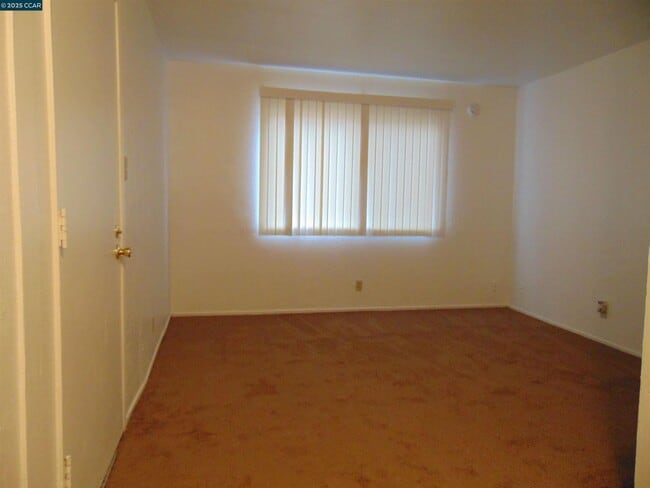 1205 Broadway Ave in San Pablo, CA - Building Photo - Building Photo