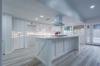 7310 Corta Calle Dr in Houston, TX - Building Photo - Building Photo