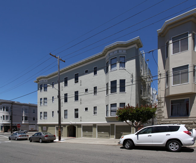 1690 Filbert St in San Francisco, CA - Foto de edificio - Building Photo