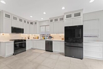 28654 Silverking Trail in Santa Clarita, CA - Building Photo - Building Photo