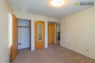 809 Vattier Street in Manhattan, KS - Building Photo - Building Photo