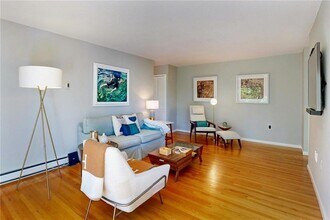 43 Bullocks Point Ave in East Providence, RI - Building Photo - Building Photo