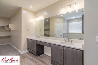 709 N Sage Flt Cir in Washington, UT - Building Photo - Building Photo