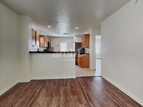 10926 Windfern Lakes St in Houston, TX - Building Photo - Building Photo