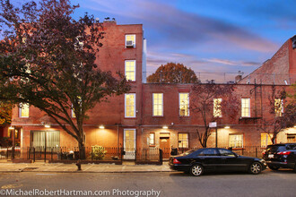 167 Hoyt St in Brooklyn, NY - Building Photo - Building Photo