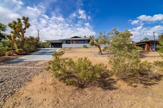 61455 Adobe Dr in Joshua Tree, CA - Building Photo - Building Photo