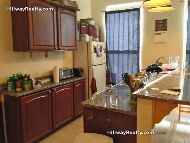669 Massachusetts Ave, Unit 1, Unit 1