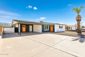 1837 E Alameda Dr in Tempe, AZ - Foto de edificio - Building Photo