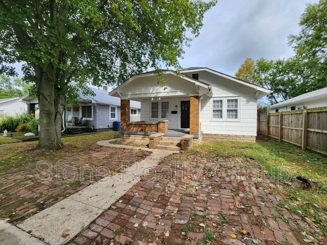property at 2604 Franklin St