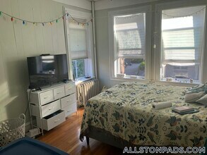 9 Park Vale Ave in Boston, MA - Building Photo - Building Photo