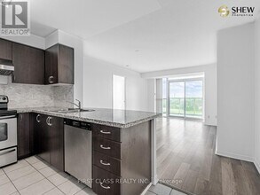 4900 Glen Erin Dr in Mississauga, ON - Building Photo - Building Photo