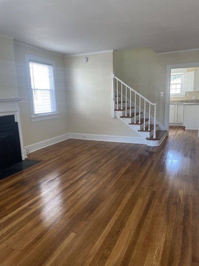 423 Avondale Dr in Danville, VA - Building Photo - Building Photo