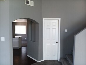 7040 Husky Dr NE in Rio Rancho, NM - Building Photo - Building Photo