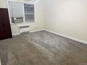 218-11 94th Ave in Queens, NY - Building Photo - Building Photo