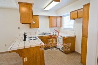 4701 Beechwood St in Bakersfield, CA - Building Photo - Building Photo