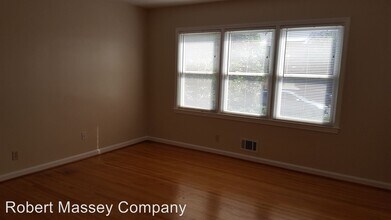 2904 Abigail Dr in Louisville, KY - Building Photo - Building Photo