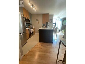 928 Homer St in Vancouver, BC - Building Photo - Building Photo