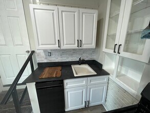 13712 Saranac Dr in Whittier, CA - Foto de edificio - Building Photo