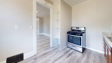 753 Johnston St in Akron, OH - Building Photo - Building Photo
