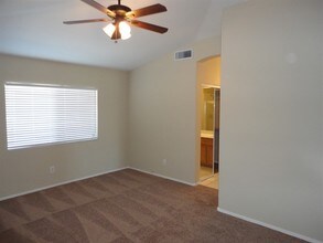 293 N Slate St in Gilbert, AZ - Building Photo - Building Photo