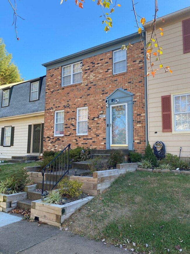 property at 8207 Stationhouse Ct