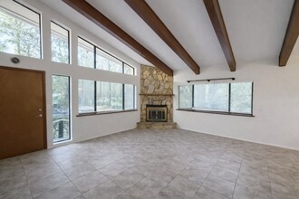 4507 Ortega Farms Cir in Jacksonville, FL - Building Photo - Building Photo