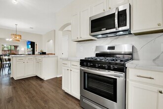 11415 Hemington Dr in Tomball, TX - Building Photo - Building Photo