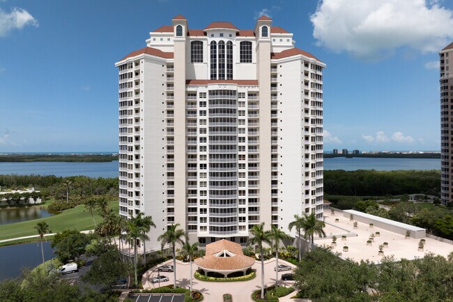 Vistas at Bonita Bay in Bonita Springs, FL - Building Photo - Building Photo