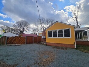 76 NC-87 in Pittsboro, NC - Building Photo - Building Photo