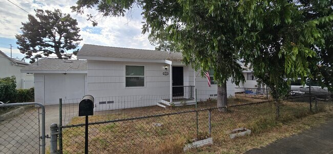 property at 656 Prescott Ave