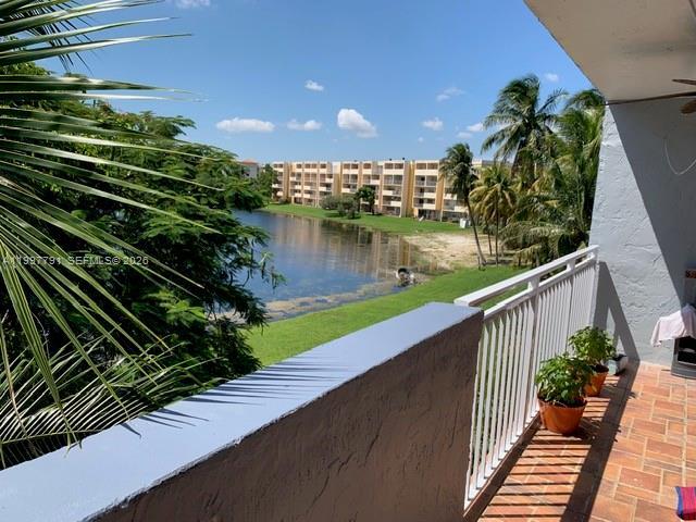 9357 Fontainebleau Blvd in Miami, FL - Building Photo - Building Photo