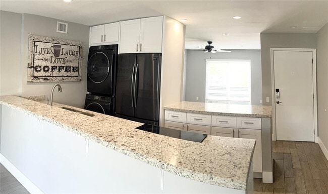 5328 NE 6th Ave in Fort Lauderdale, FL - Building Photo - Building Photo